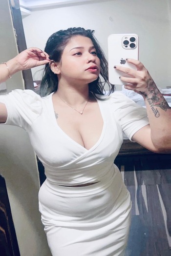 College Call Girl in Koregaon Park - Ankita